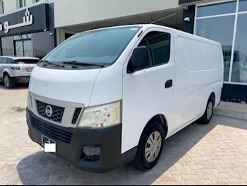 Nissan  Navara  2016  Manual  125,000 Km  4 Cylinder  Rear Wheel Drive (RWD)  Pick Up  White