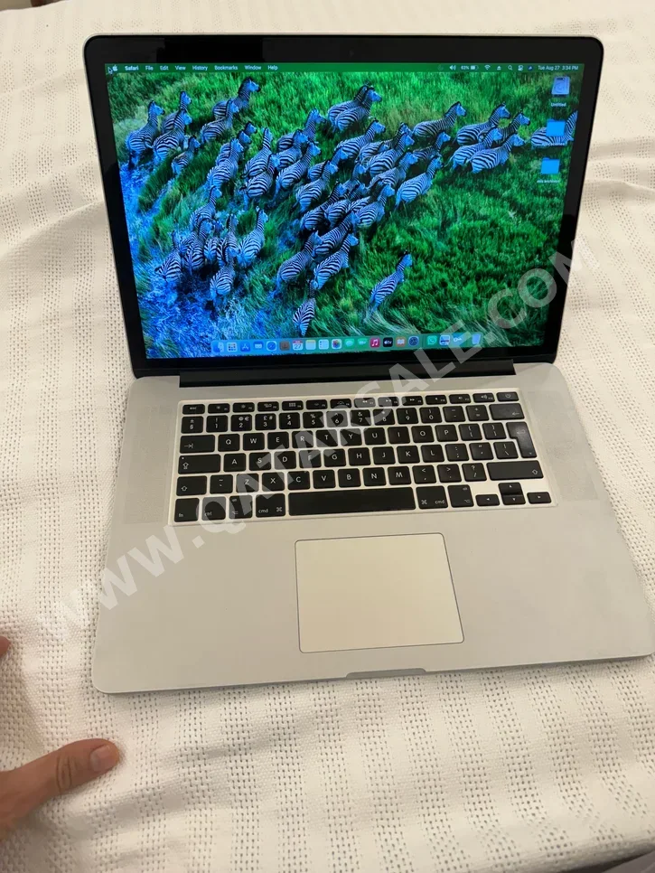 Laptops Apple  - MacBook Pro 16 Inch  2014  - Silver  - MacOS  - Intel  - Core i7  -Memory (Ram): 16 GB