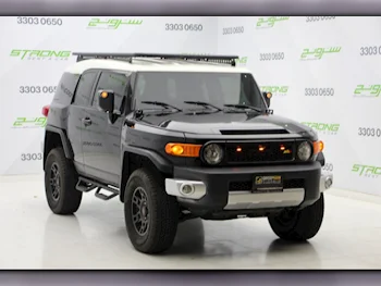 Toyota  FJ Cruiser  2015  Automatic  195,000 Km  6 Cylinder  Four Wheel Drive (4WD)  SUV  Black