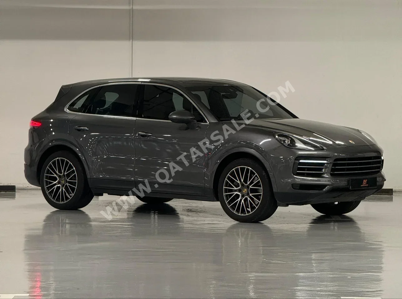 Porsche  Cayenne  S  2019  Automatic  133,000 Km  8 Cylinder  Four Wheel Drive (4WD)  SUV  Gray  With Warranty