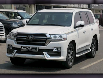 Toyota  Land Cruiser  VXR- Grand Touring S  2020  Automatic  20,000 Km  8 Cylinder  Four Wheel Drive (4WD)  SUV  White