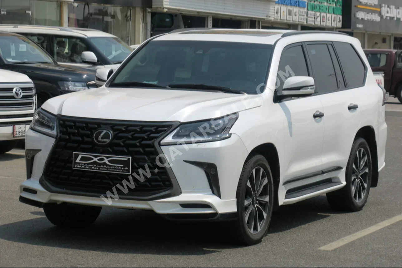 Lexus  LX  570 S Black Edition  2021  Automatic  200,000 Km  8 Cylinder  Four Wheel Drive (4WD)  SUV  White