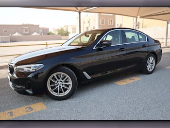 BMW  5-Series  520i  2023  Automatic  17,000 Km  4 Cylinder  Front Wheel Drive (FWD)  Sedan  Black