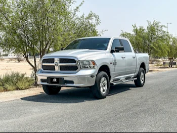 Dodge  Ram  SLT  2013  Automatic  249,000 Km  8 Cylinder  Four Wheel Drive (4WD)  Pick Up  Silver