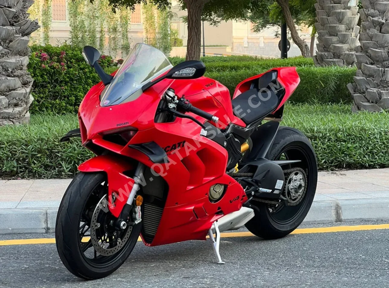 Ducati  Panigale V4 -  2022 - Color Red -  Warranty