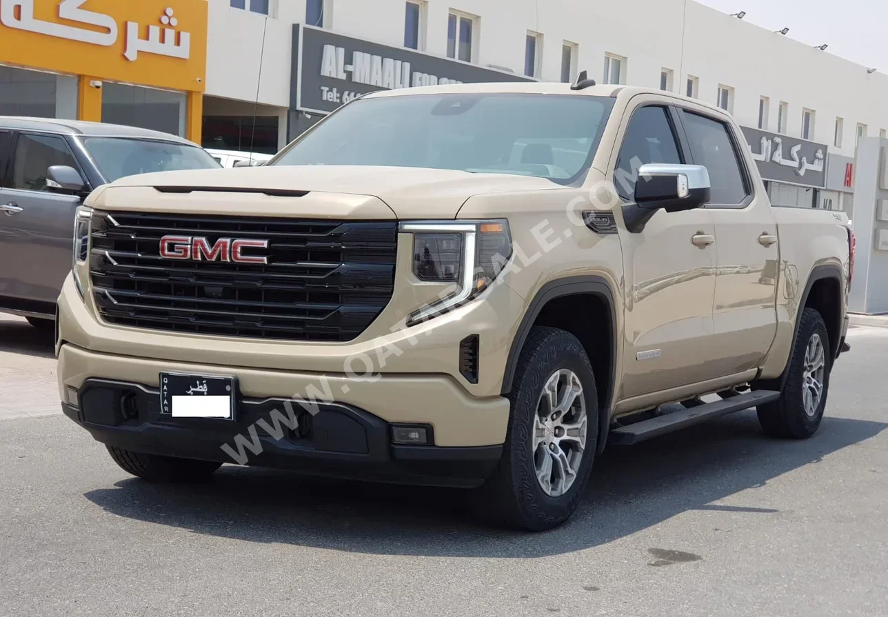 GMC  Sierra  Elevation  2022  Automatic  55,000 Km  8 Cylinder  Four Wheel Drive (4WD)  Pick Up  Beige  With Warranty