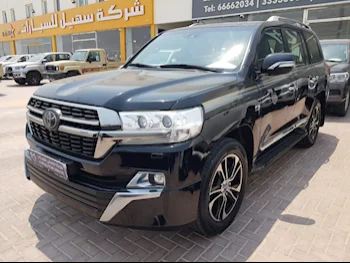 Toyota  Land Cruiser  VXS  2016  Automatic  240,000 Km  8 Cylinder  Four Wheel Drive (4WD)  SUV  Black