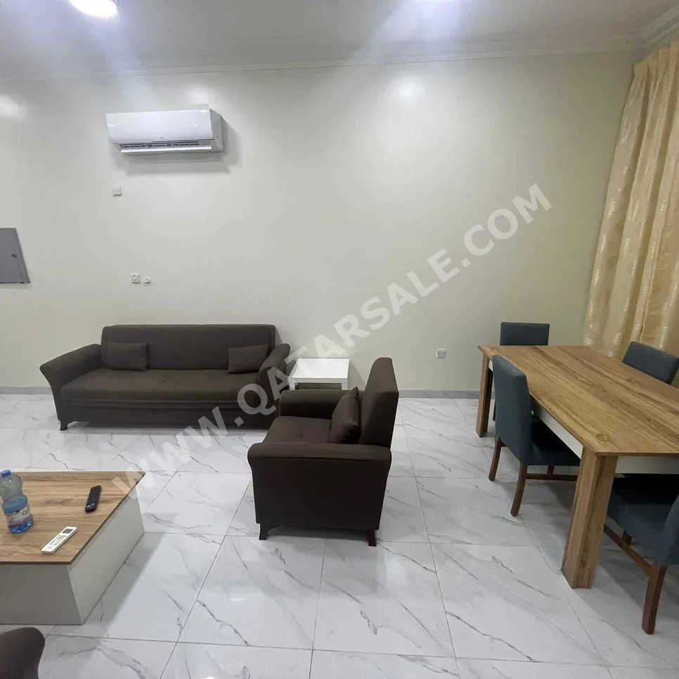 2 Bedrooms  Apartment  For Rent  in Al Daayen -  Umm Qarn  Fully Furnished