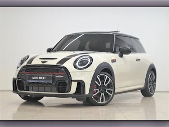 Mini  Cooper  JCW  2022  Automatic  51٬600 Km  4 Cylinder  Front Wheel Drive (FWD)  Sedan  White  With Warranty