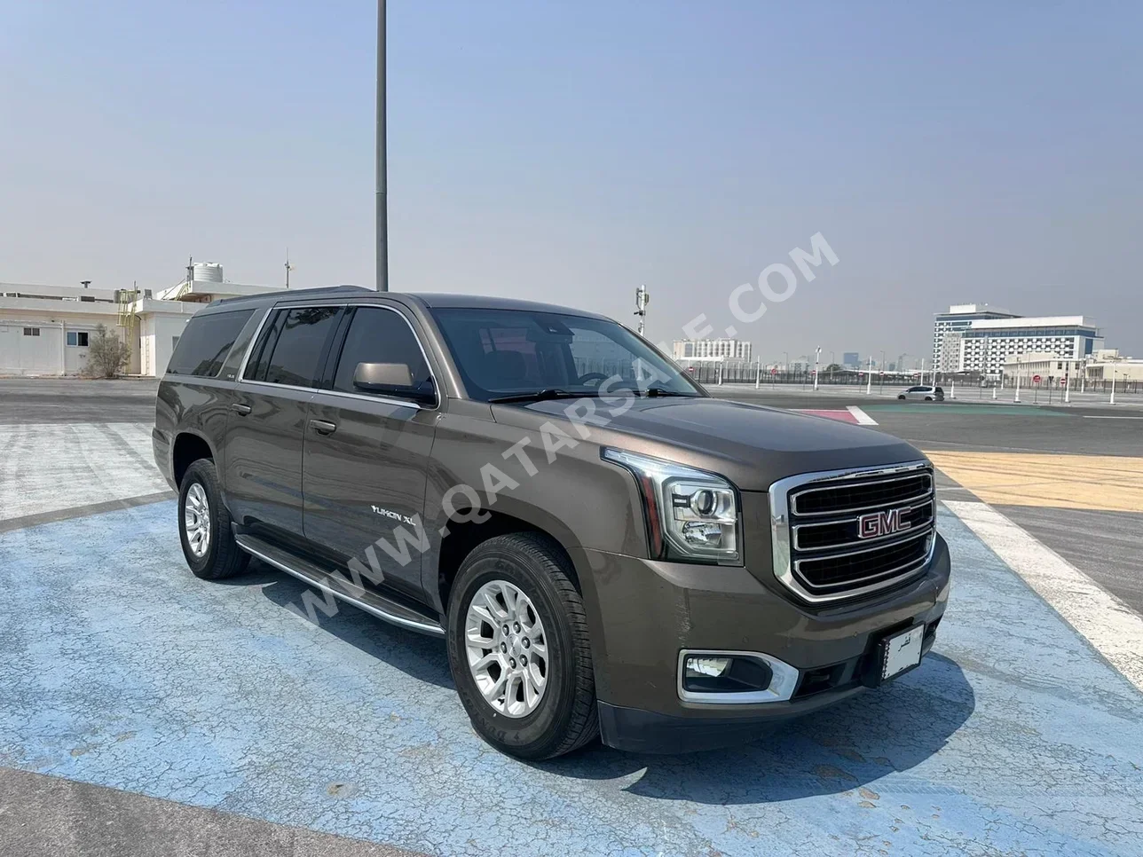 GMC  Yukon  XL  2016  Automatic  193,000 Km  8 Cylinder  Four Wheel Drive (4WD)  SUV  Brown