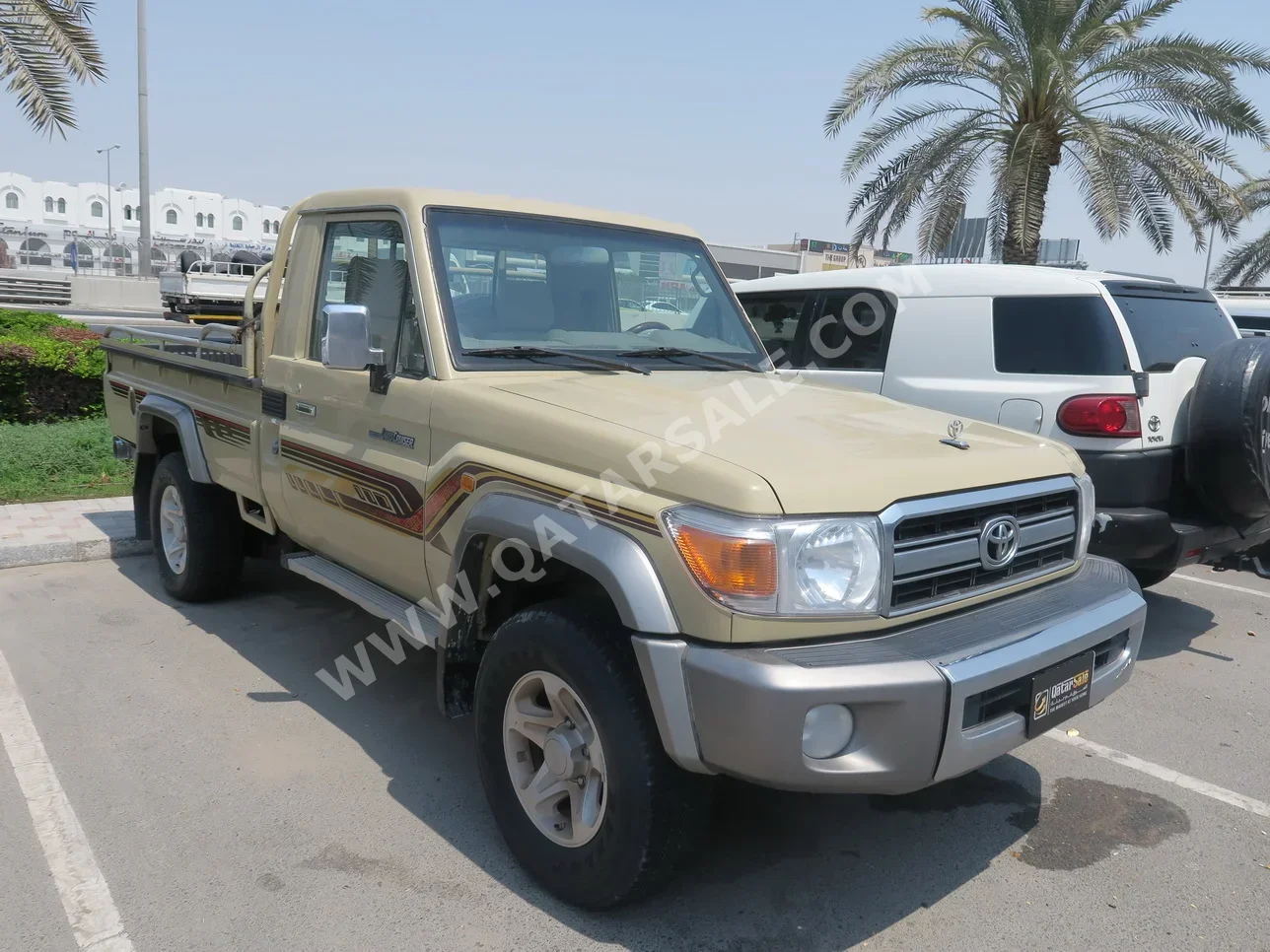 Toyota  Land Cruiser  LX  2022  Manual  63,000 Km  6 Cylinder  Four Wheel Drive (4WD)  Pick Up  Beige  With Warranty