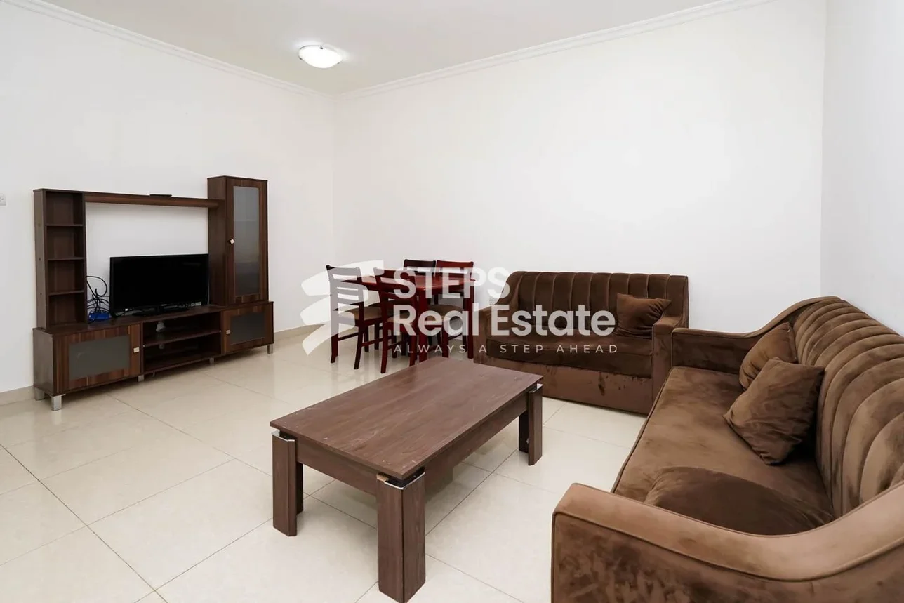 1 Bedrooms  Apartment  in Doha -  Umm Ghuwailina  Fully Furnished