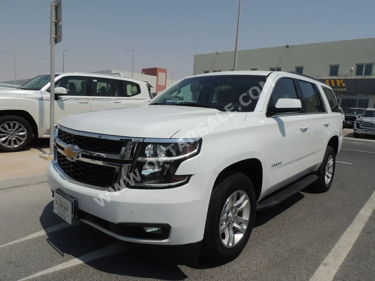 Chevrolet  Tahoe  2018  Automatic  184,000 Km  8 Cylinder  Four Wheel Drive (4WD)  SUV  White