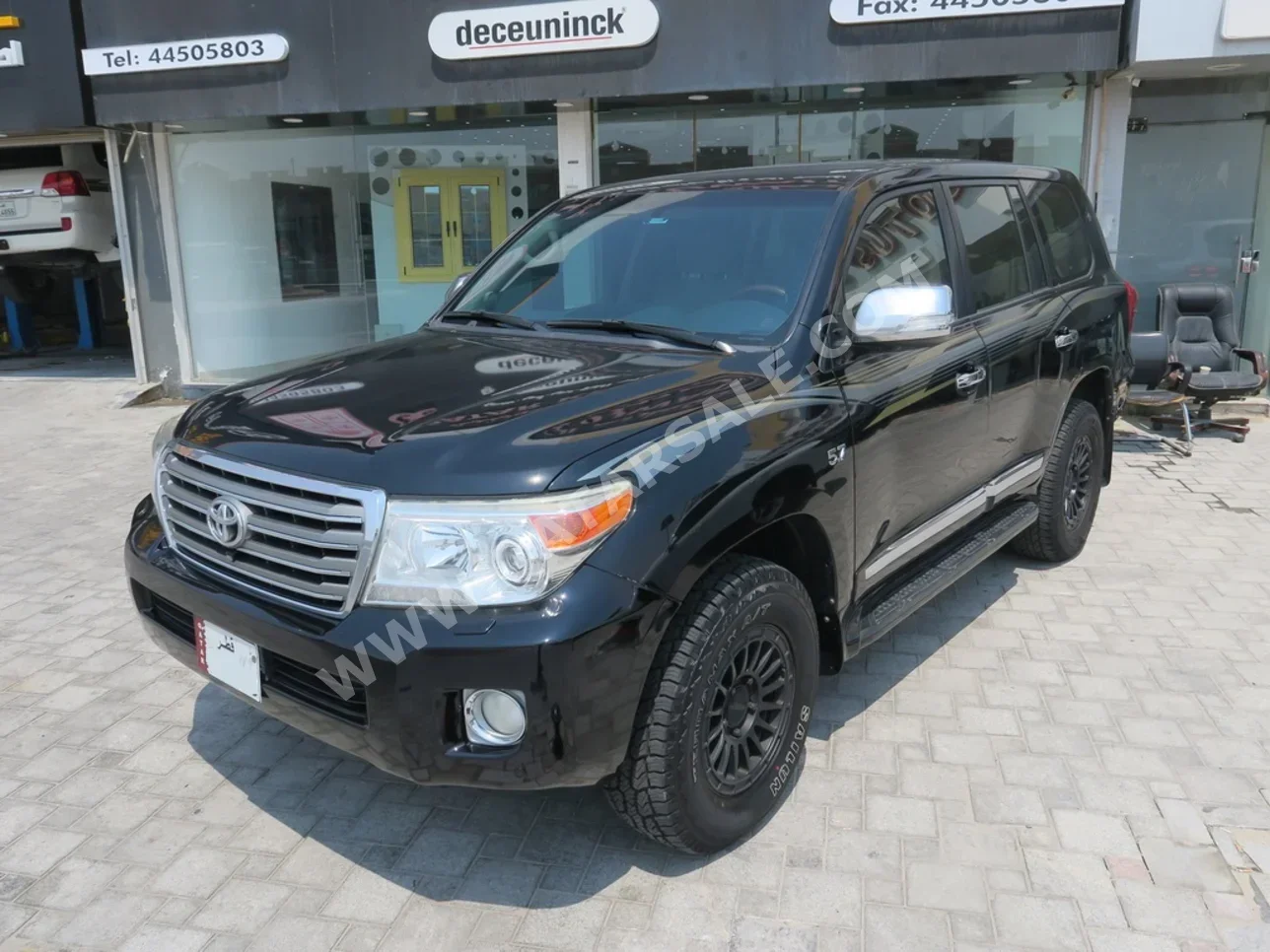 Toyota  Land Cruiser  VXR  2015  Automatic  340,000 Km  8 Cylinder  Four Wheel Drive (4WD)  SUV  Black