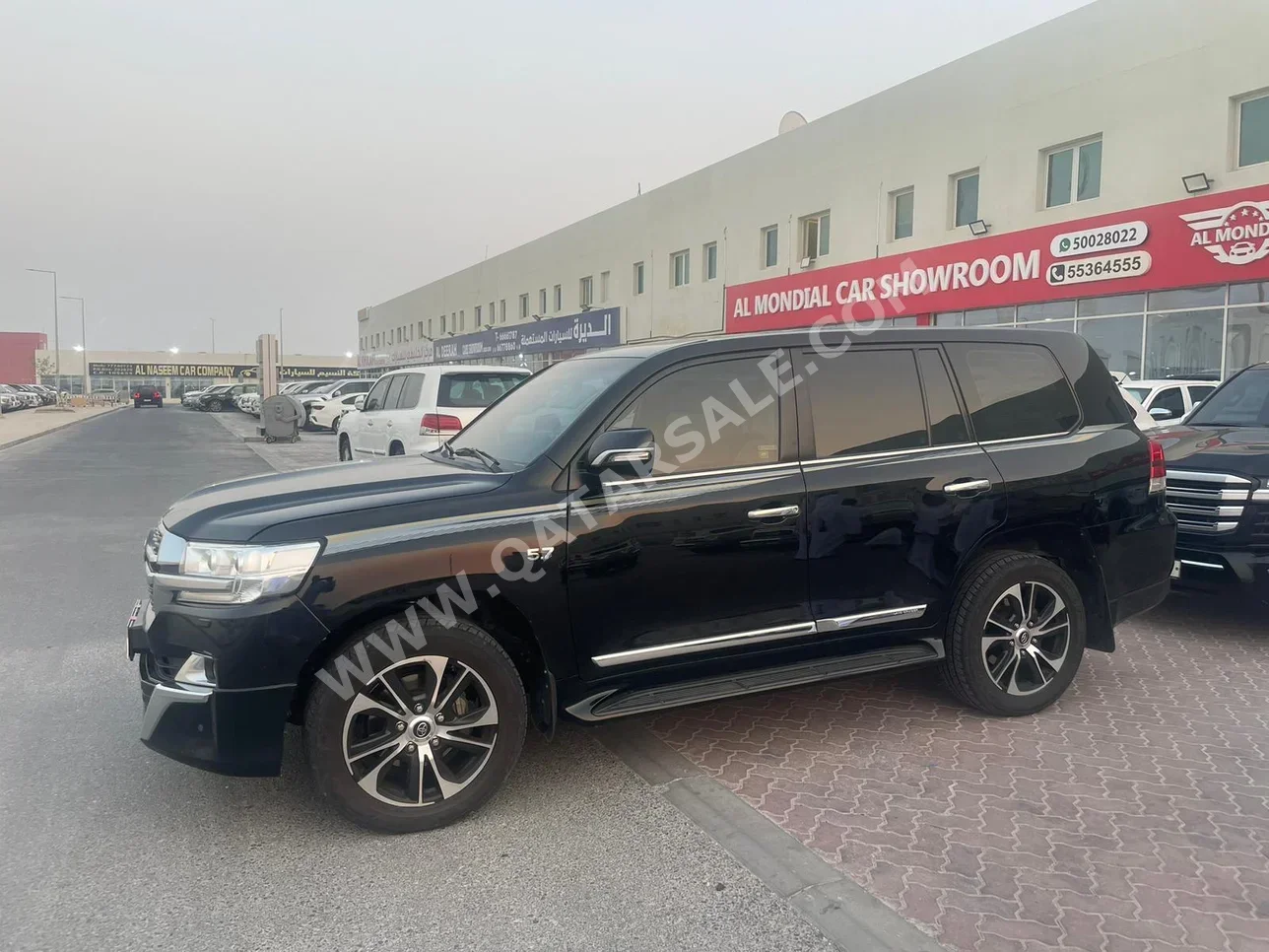 Toyota  Land Cruiser  VXR  2018  Automatic  246,000 Km  8 Cylinder  Four Wheel Drive (4WD)  SUV  Black