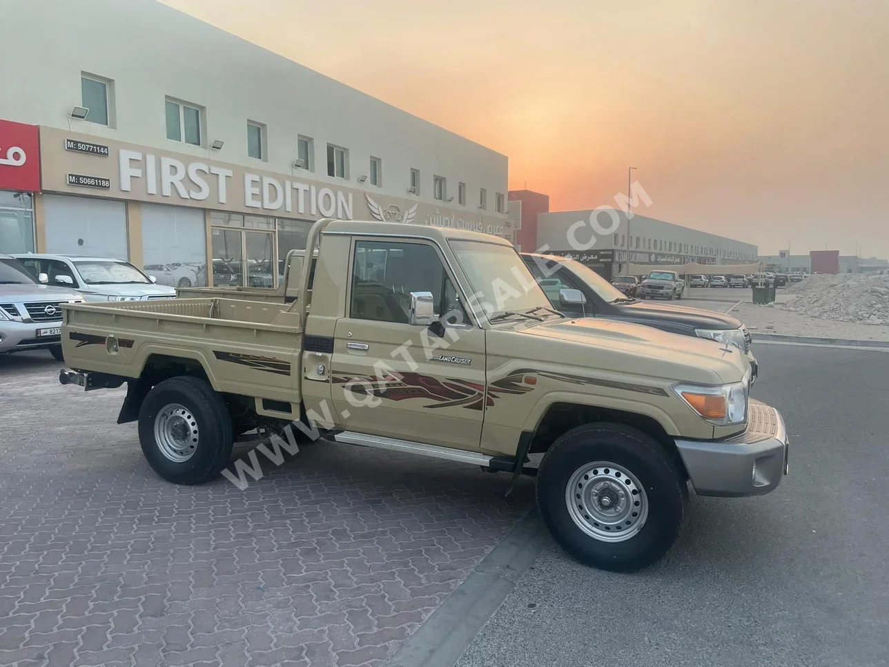 Toyota  Land Cruiser  LX  2012  Manual  400,000 Km  6 Cylinder  Four Wheel Drive (4WD)  Pick Up  Beige