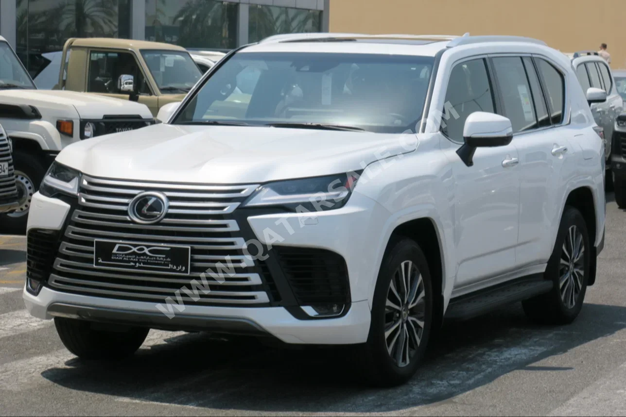 Lexus  LX  600 Luxury  2024  Automatic  9,000 Km  6 Cylinder  Four Wheel Drive (4WD)  SUV  White  With Warranty