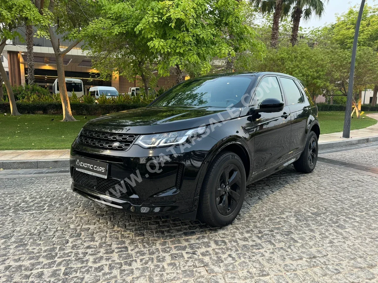 Land Rover  Discovery  2021  Automatic  14,000 Km  4 Cylinder  Four Wheel Drive (4WD)  SUV  Black  With Warranty