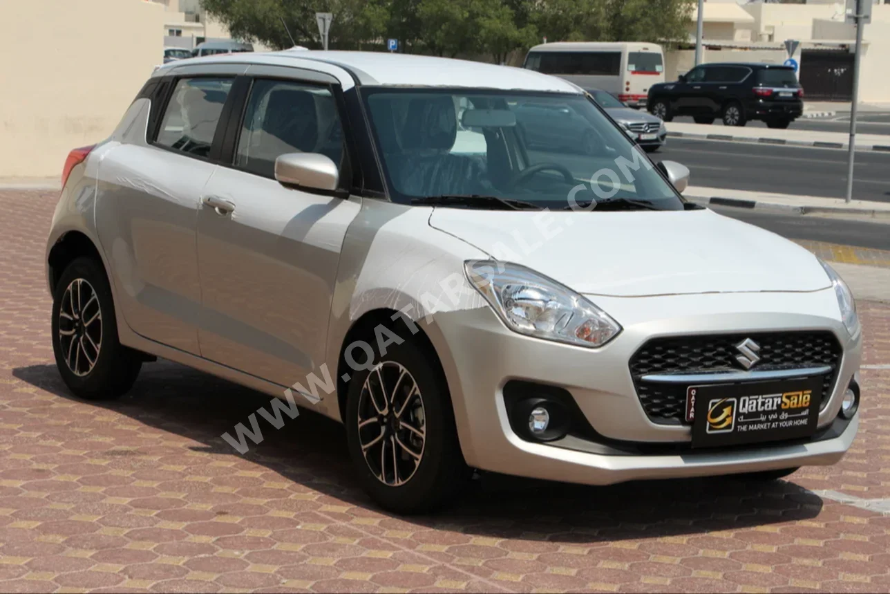 Suzuki  Swift  2024  Automatic  0 Km  4 Cylinder  Front Wheel Drive (FWD)  Hatchback  Silver