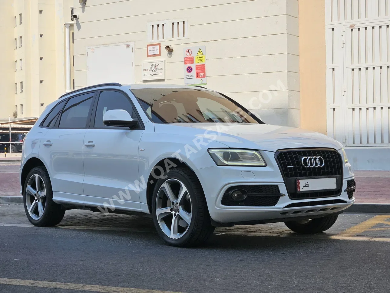 Audi  Q5  3.0 T S-Line  2014  Automatic  109,000 Km  6 Cylinder  Four Wheel Drive (4WD)  SUV  White