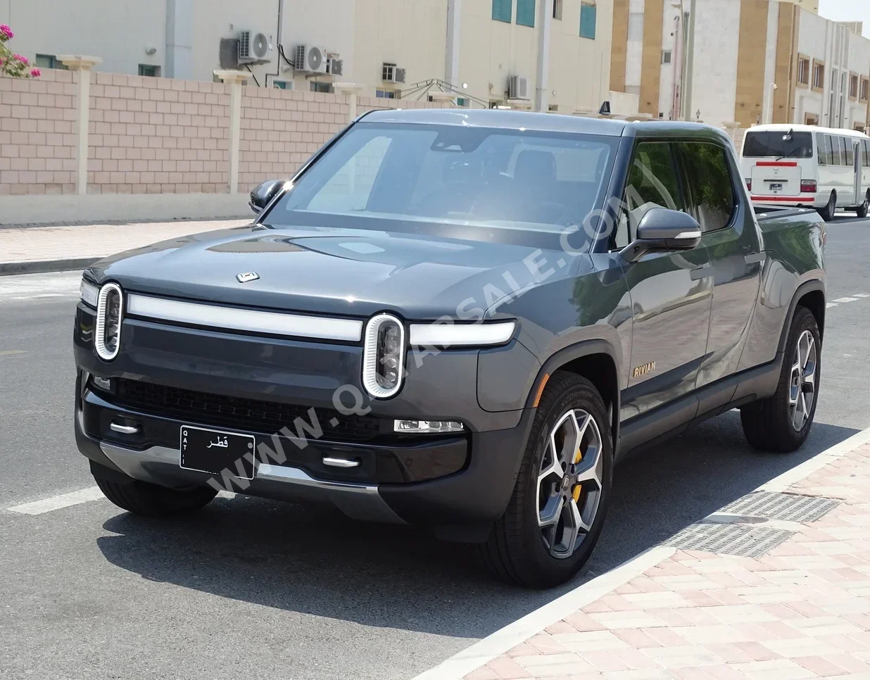 Rivian  R1 T  2023  Automatic  6,000 Km  0 Cylinder  Four Wheel Drive (4WD)  Pick Up  Gray  With Warranty