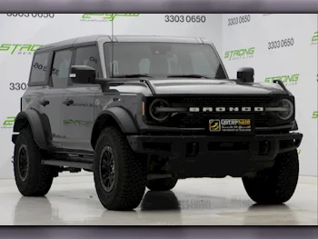 Ford  Bronco  Wild Trak  2022  Automatic  33,000 Km  6 Cylinder  Four Wheel Drive (4WD)  SUV  Gray  With Warranty