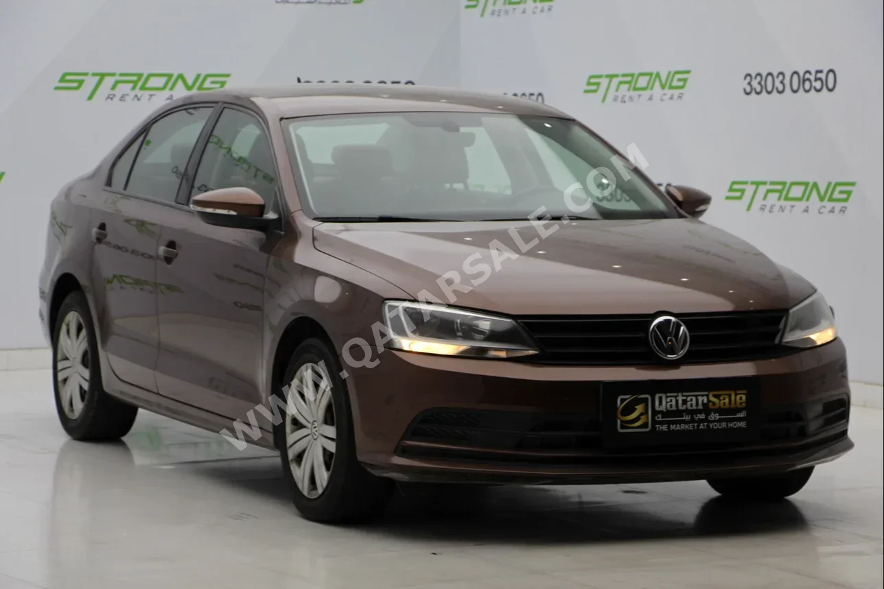 Volkswagen  Jetta  2017  Automatic  99,000 Km  4 Cylinder  Front Wheel Drive (FWD)  Sedan  Brown