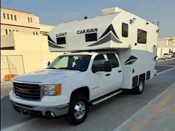 Caravan - White  - 51,000 Km