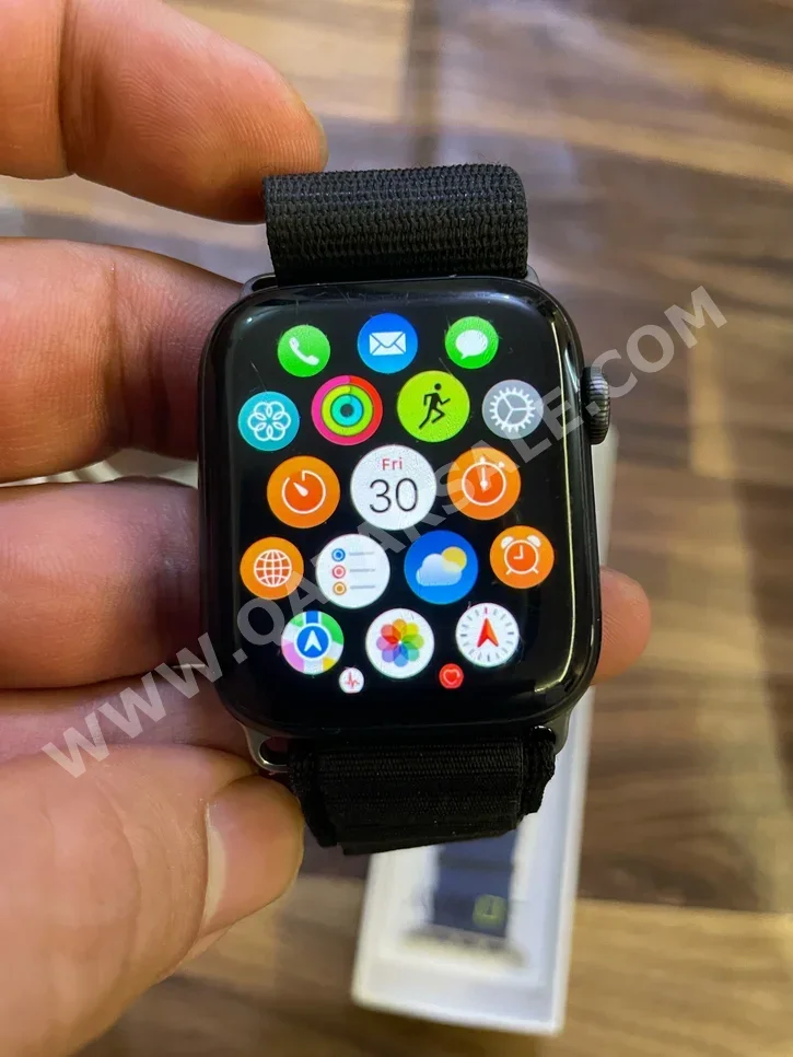 Smart Watches - Apple  Series 6  - iOS Compatible  - Black