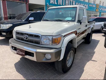 Toyota  Land Cruiser  LX  2021  Manual  158,000 Km  6 Cylinder  Four Wheel Drive (4WD)  Pick Up  White