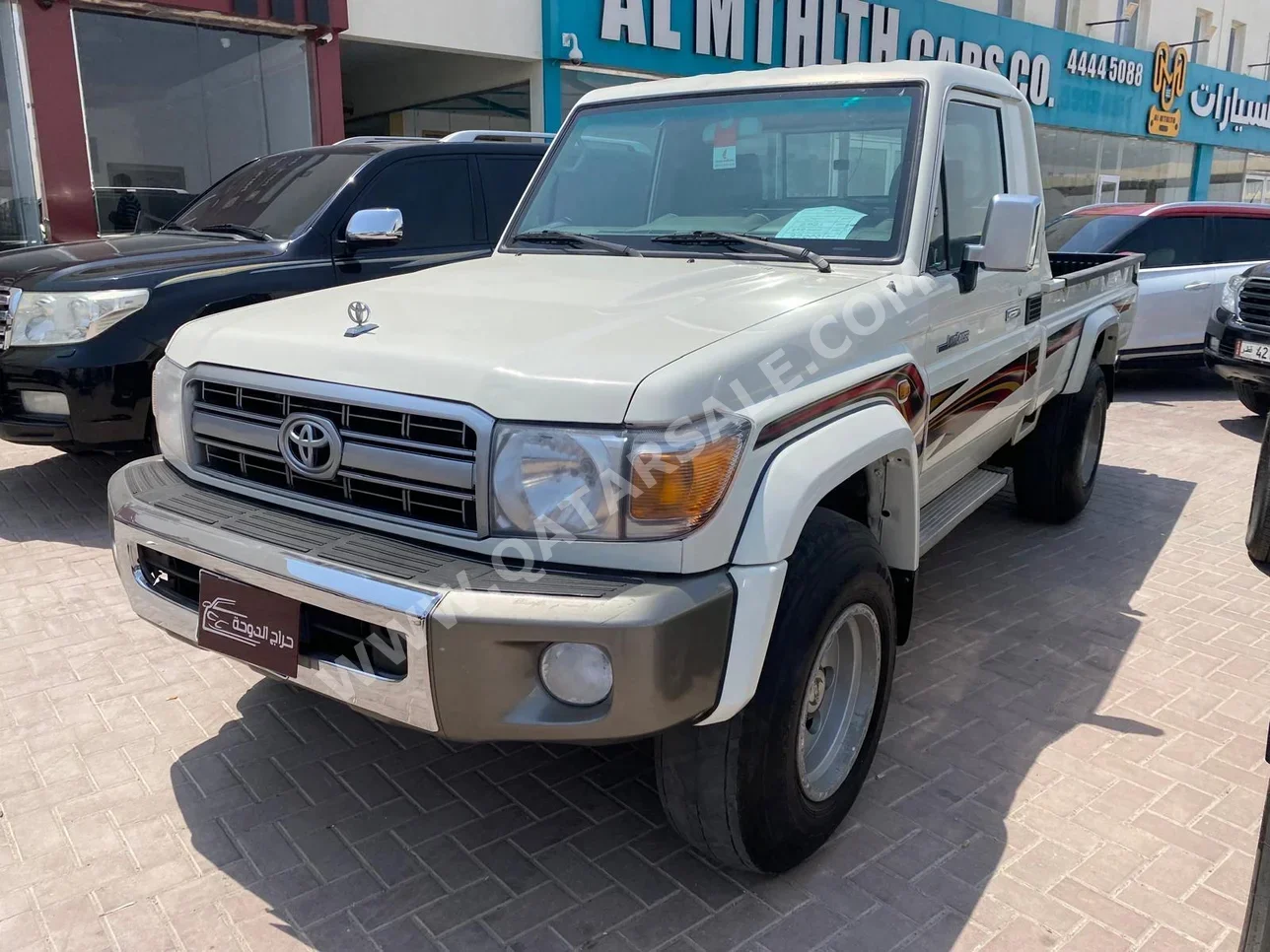 Toyota  Land Cruiser  LX  2021  Manual  158,000 Km  6 Cylinder  Four Wheel Drive (4WD)  Pick Up  White