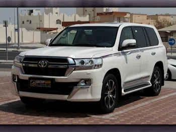 Toyota  Land Cruiser  GXR  2018  Automatic  128,000 Km  8 Cylinder  Four Wheel Drive (4WD)  SUV  White