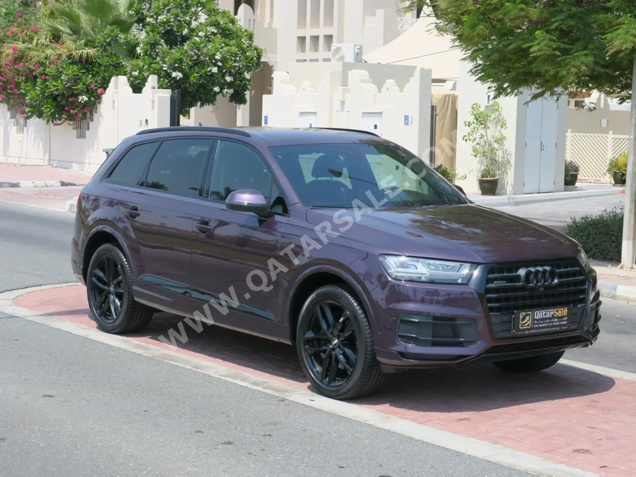 Audi  Q7  2019  Automatic  77,000 Km  4 Cylinder  Four Wheel Drive (4WD)  SUV  Violet  With Warranty