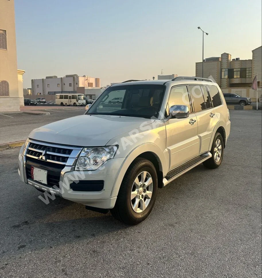 Mitsubishi  Pajero  GLS  2016  Automatic  153,148 Km  6 Cylinder  Four Wheel Drive (4WD)  SUV  White