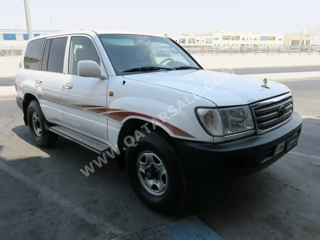 Toyota  Land Cruiser  GX  2003  Manual  250,000 Km  6 Cylinder  Four Wheel Drive (4WD)  SUV  White