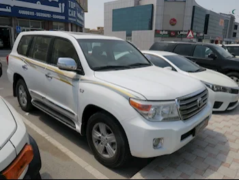 Toyota  Land Cruiser  VXR  2014  Automatic  265,000 Km  8 Cylinder  Four Wheel Drive (4WD)  SUV  White