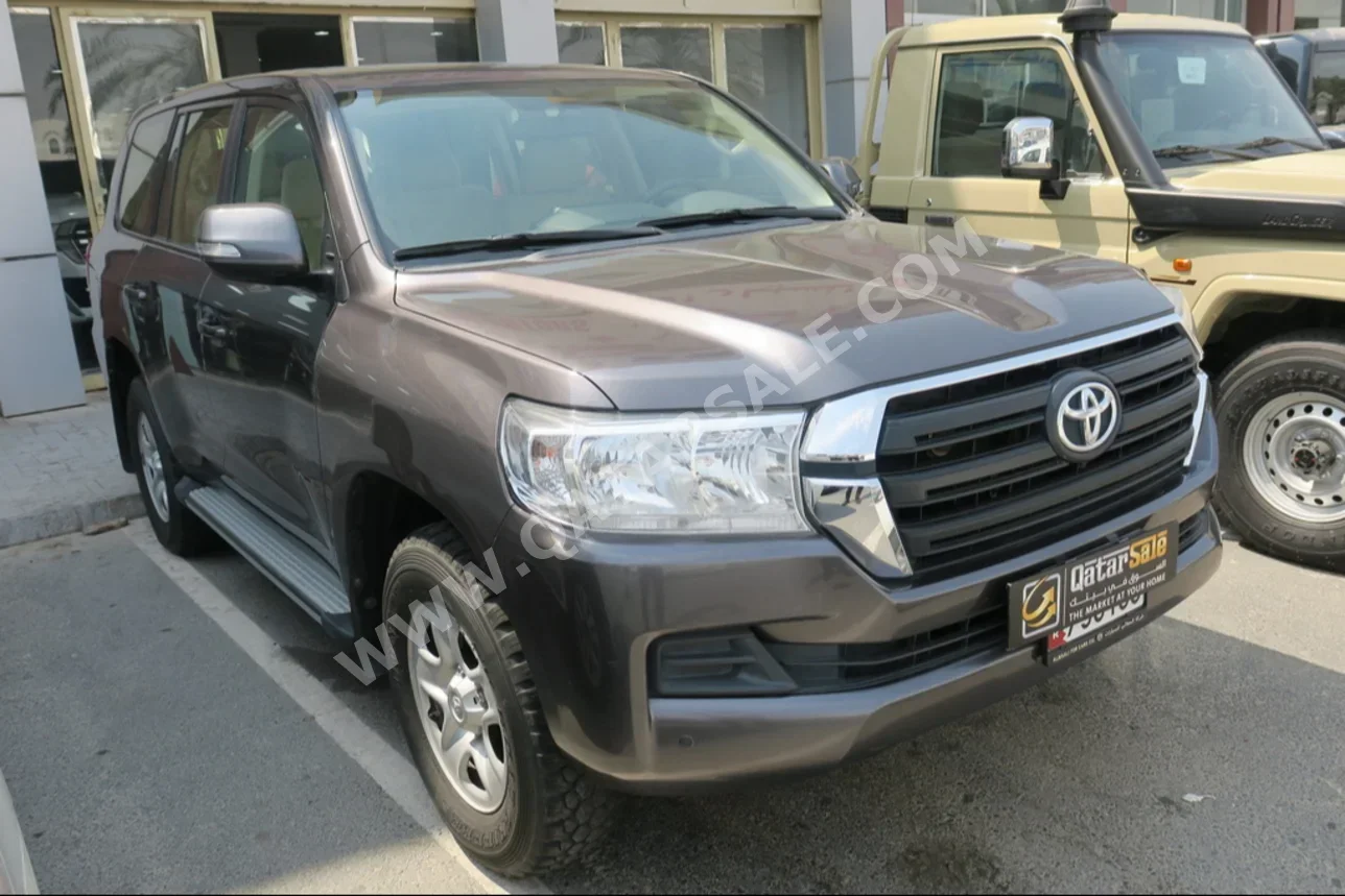 Toyota  Land Cruiser  GX  2021  Automatic  88,000 Km  6 Cylinder  Four Wheel Drive (4WD)  SUV  Gray