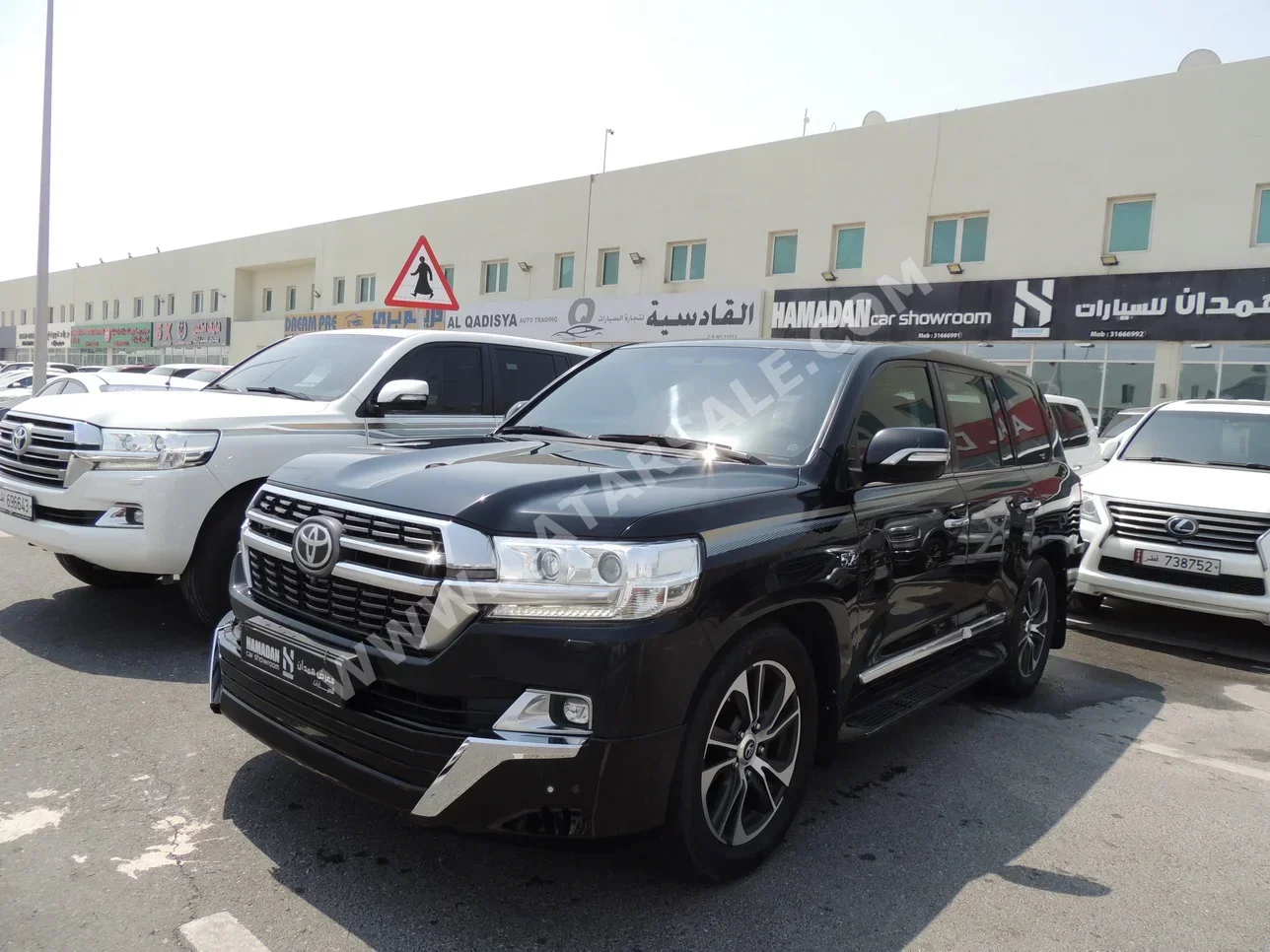 Toyota  Land Cruiser  VXR  2020  Automatic  235,000 Km  8 Cylinder  Four Wheel Drive (4WD)  SUV  Black