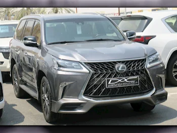 Lexus  LX  570 S  2018  Automatic  141,000 Km  8 Cylinder  Four Wheel Drive (4WD)  SUV  Gray