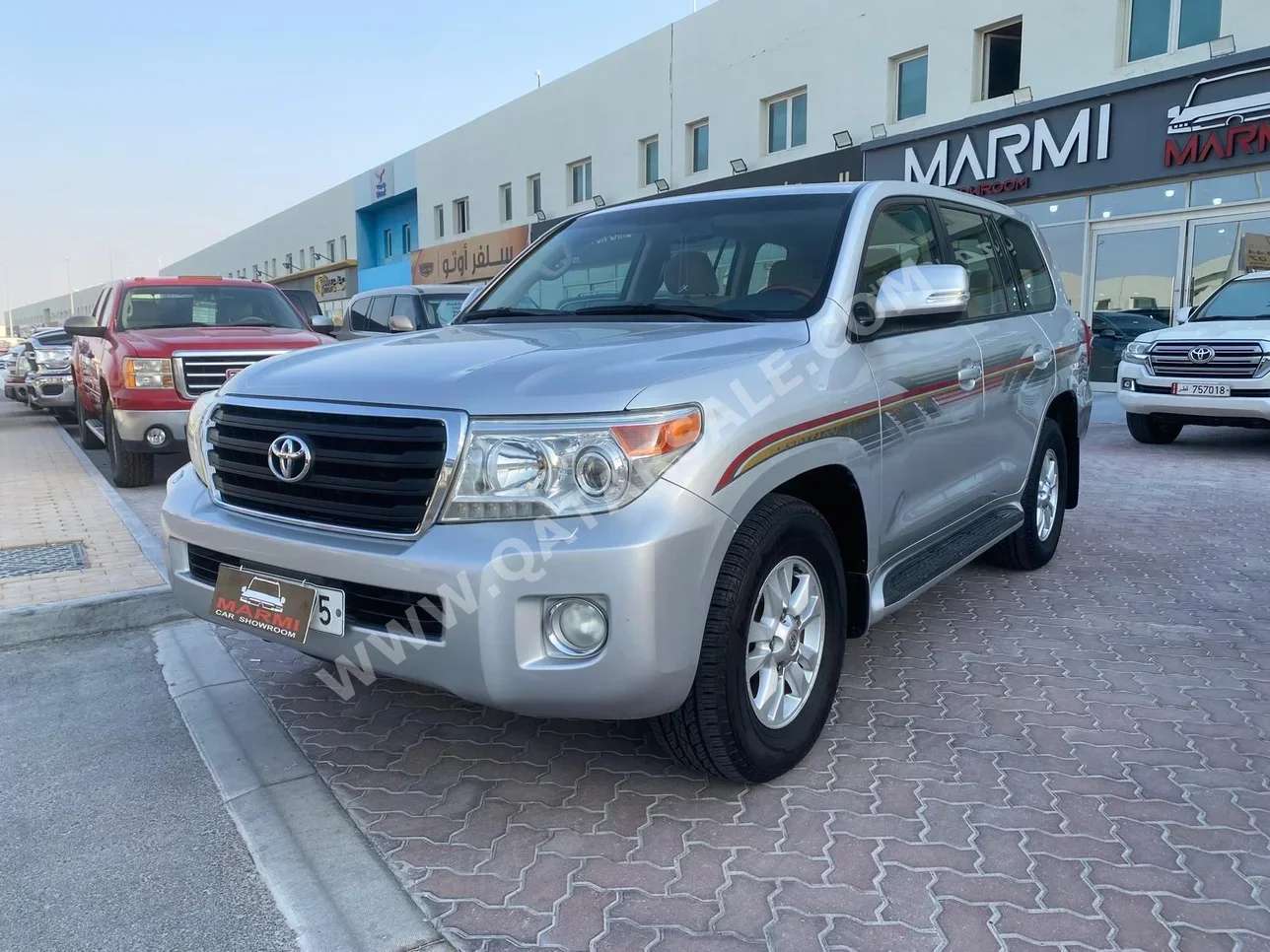 Toyota  Land Cruiser  GXR  2012  Automatic  217,000 Km  6 Cylinder  Four Wheel Drive (4WD)  SUV  Silver