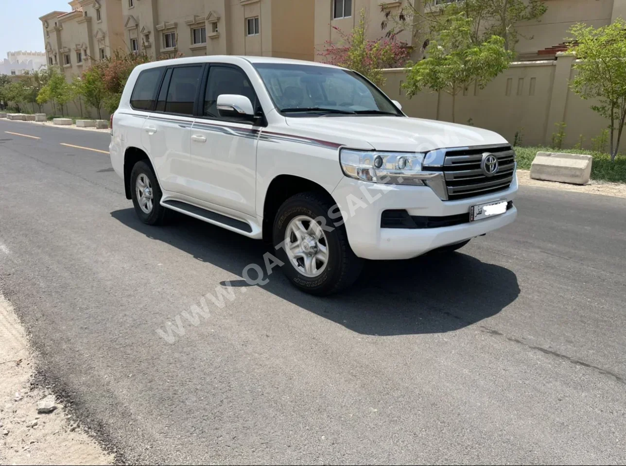 Toyota  Land Cruiser  GXR  2020  Automatic  115,000 Km  6 Cylinder  Four Wheel Drive (4WD)  SUV  White