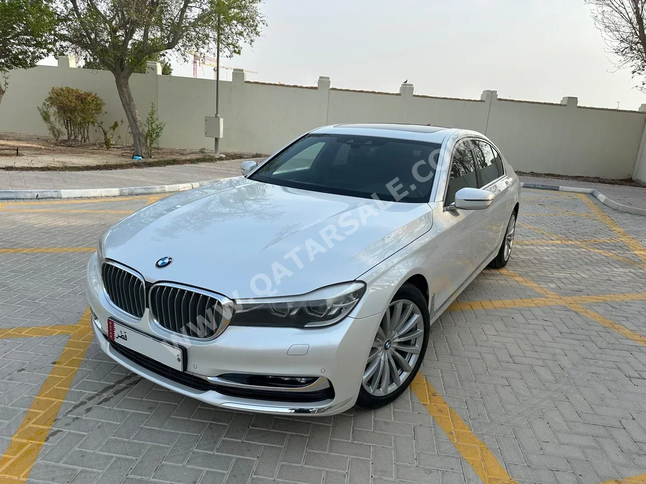 BMW  7-Series  730 Li  2017  Automatic  49,000 Km  6 Cylinder  Rear Wheel Drive (RWD)  Sedan  White