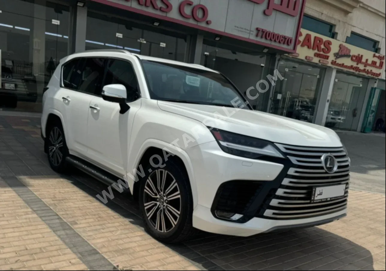 Lexus  LX  600 Luxury  2024  Automatic  8,000 Km  6 Cylinder  Four Wheel Drive (4WD)  SUV  White  With Warranty