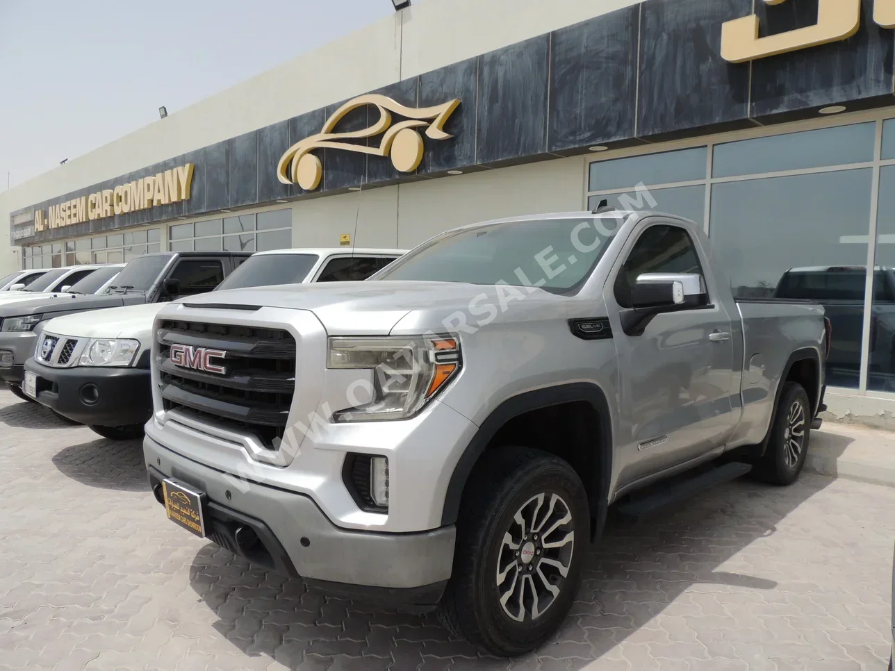 GMC  Sierra  Elevation  2019  Automatic  149,000 Km  8 Cylinder  Four Wheel Drive (4WD)  Pick Up  Silver