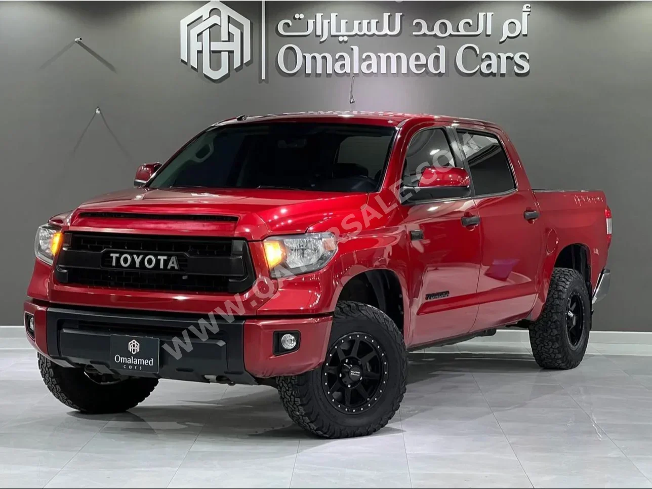 Toyota  Tundra  2017  Automatic  145,000 Km  8 Cylinder  Four Wheel Drive (4WD)  Pick Up  Maroon