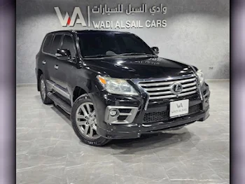 Lexus  LX  570 S  2013  Automatic  177,000 Km  8 Cylinder  Four Wheel Drive (4WD)  SUV  Black