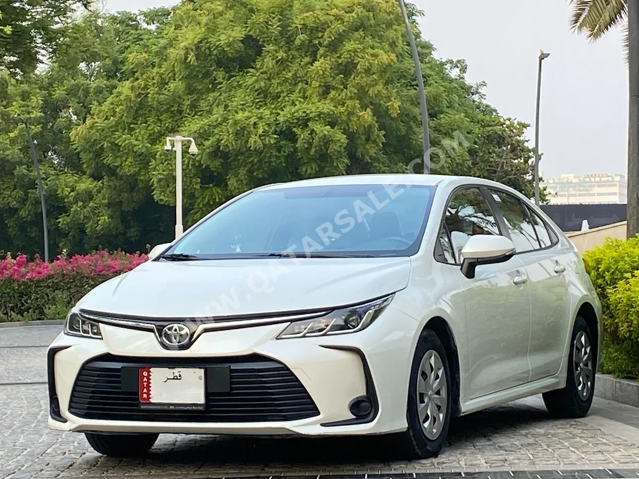 Toyota  Corolla  XLI  2020  Automatic  100,000 Km  4 Cylinder  Front Wheel Drive (FWD)  Sedan  White