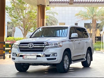 Toyota  Land Cruiser  GXR  2020  Automatic  149,000 Km  8 Cylinder  Four Wheel Drive (4WD)  SUV  White