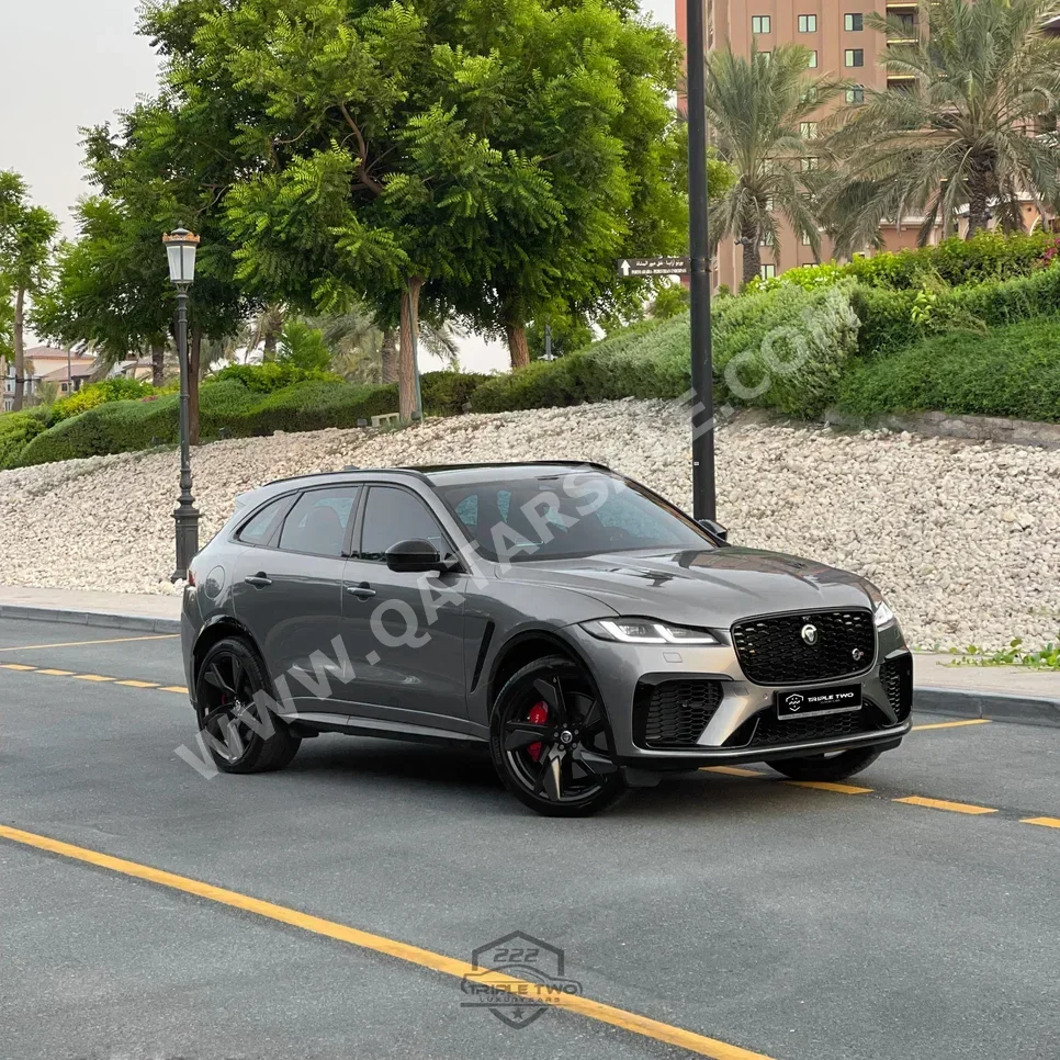 Jaguar  F-Pace  SVR  2024  Automatic  8٬900 Km  8 Cylinder  Four Wheel Drive (4WD)  SUV  Gray  With Warranty