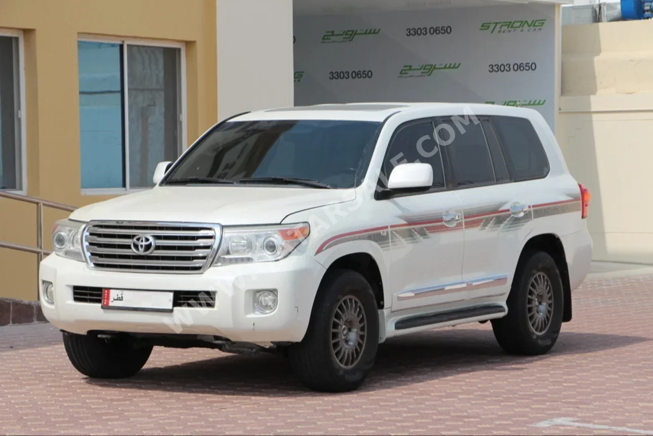 Toyota  Land Cruiser  GX  2010  Automatic  417,000 Km  6 Cylinder  Four Wheel Drive (4WD)  SUV  White